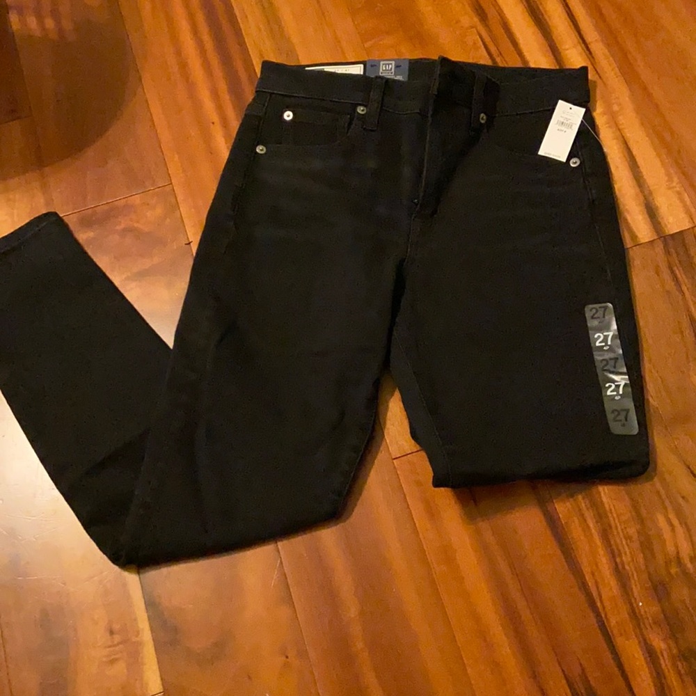 Black skinny jeans